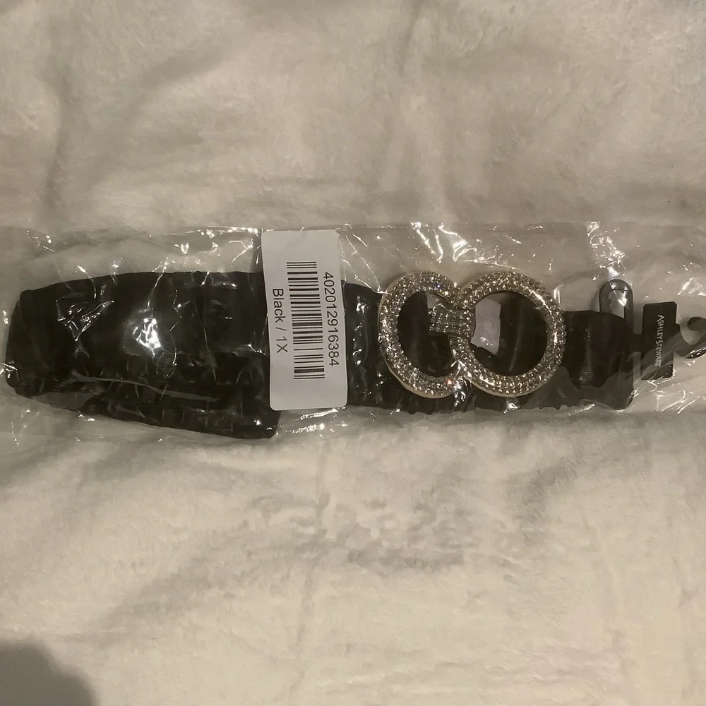 Ashley Stewart Plus Size Crystal Embellished Ruched Belt (6.0) - Picture 4 of 5